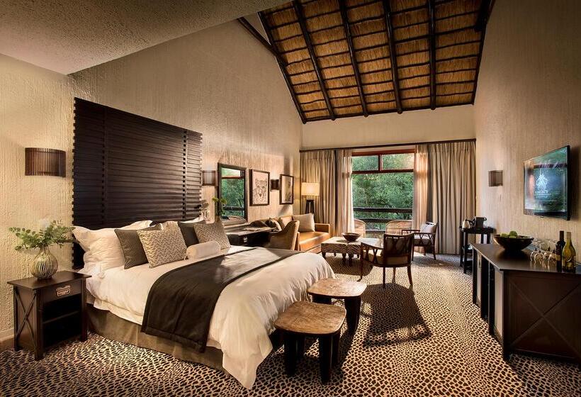 اتاق لوکس با تخت بزرگ, Bakubung Bush Lodge