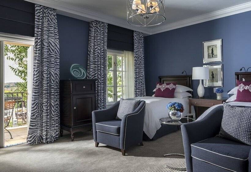 اتاق لوکس با چشم‌انداز باغ, Four Seasons Hotel The Westcliff