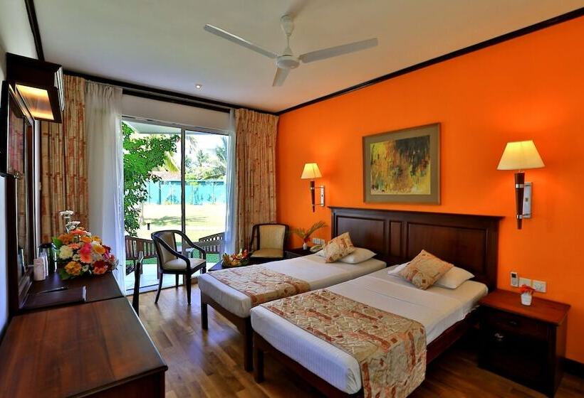 디럭스 룸, Hibiscus Beach Hotel & Villas