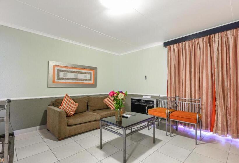 اتاق سوپریور با تخت بزرگ, Mercure Hotel Nelspruit