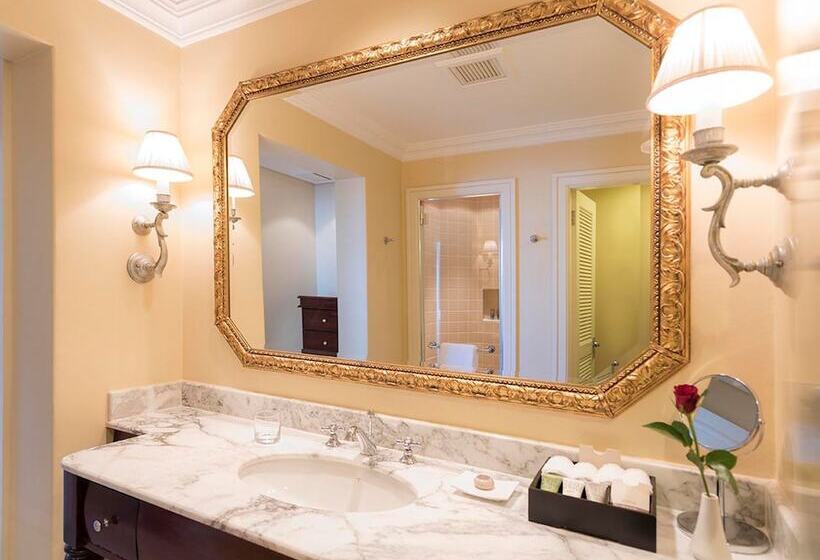 Deluxe Room, The Table Bay