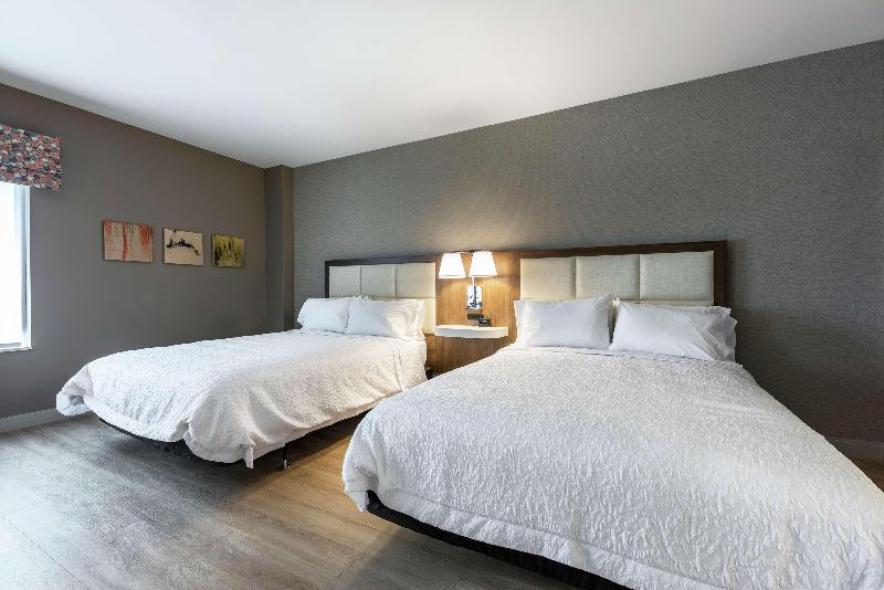 سوئیت با تخت بزرگ, Swissotel The Stamford Singapore