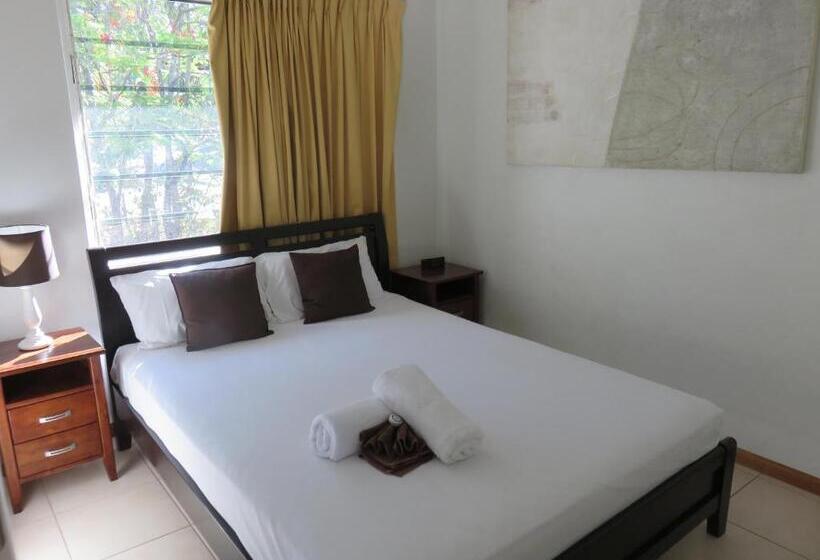 آپارتمان اقتصادی دو خوابه, Airlie Beach Apartments
