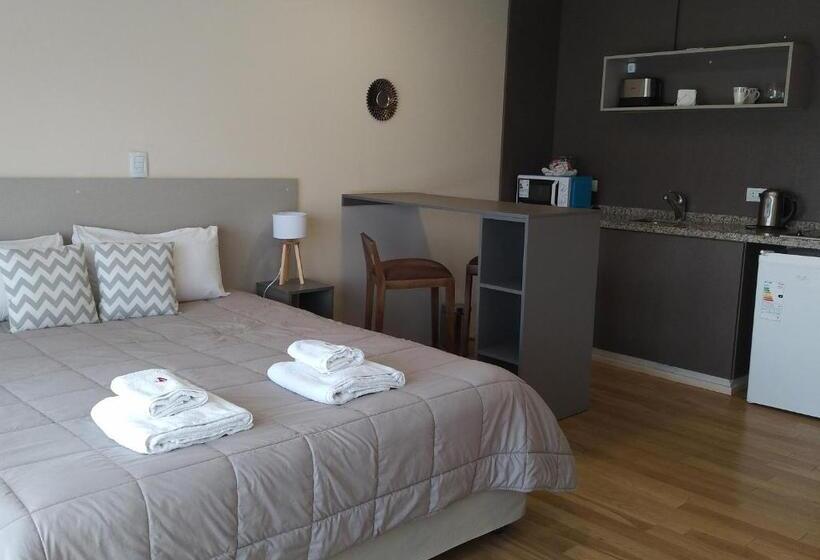 اتاق استاندارد با چشم‌انداز کوهستان, Apart Hotel Quijote By Dot Suites