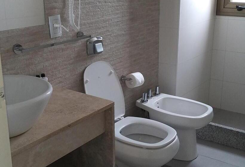 اتاق اکونومی یک تخته, Apart Hotel Quijote By Dot Suites
