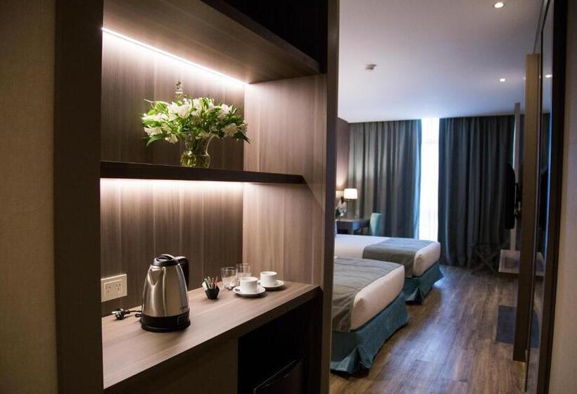 Superior Room with Terrace, Land Plaza La Plata