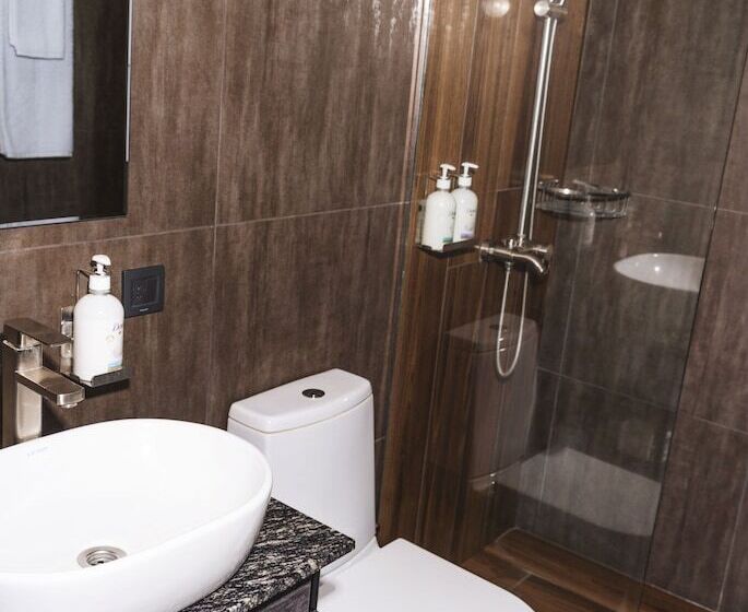 اتاق استاندارد یک نفره, Median Hotel, City Center Yerevan