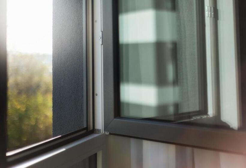 اتاق لوکس, Holiday Inn   The Niu, Mesh Stuttgart Messe, An Ihg