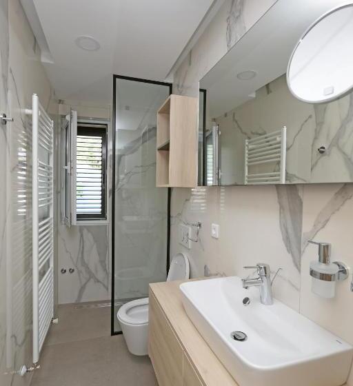 آپارتمان 1 خوابه با بالکن, Magic Stone Apartments