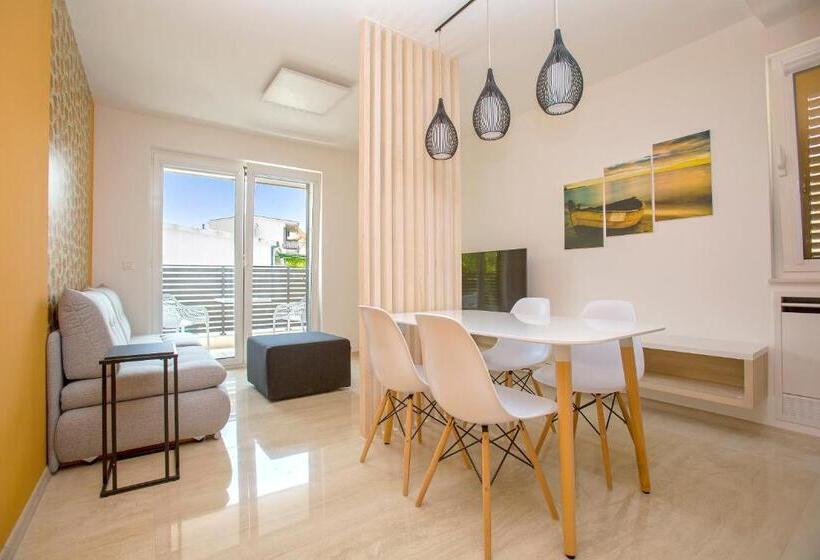 آپارتمان 1 خوابه با بالکن, Magic Stone Apartments