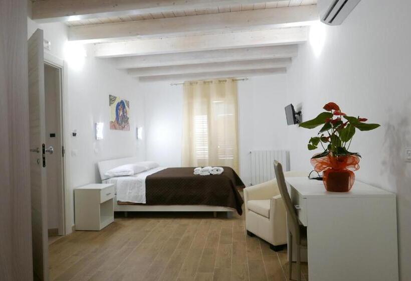 سوییت, Opera Boutique Rooms