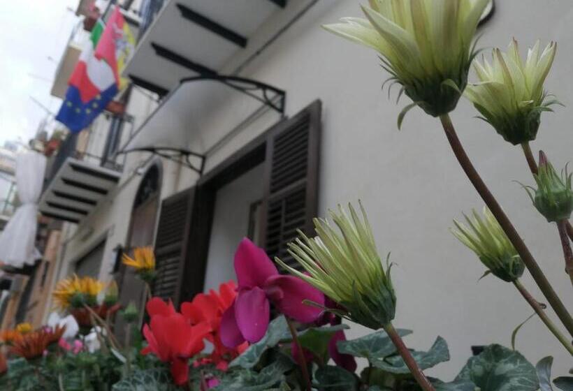 اتاق استاندارد, Opera Boutique Rooms
