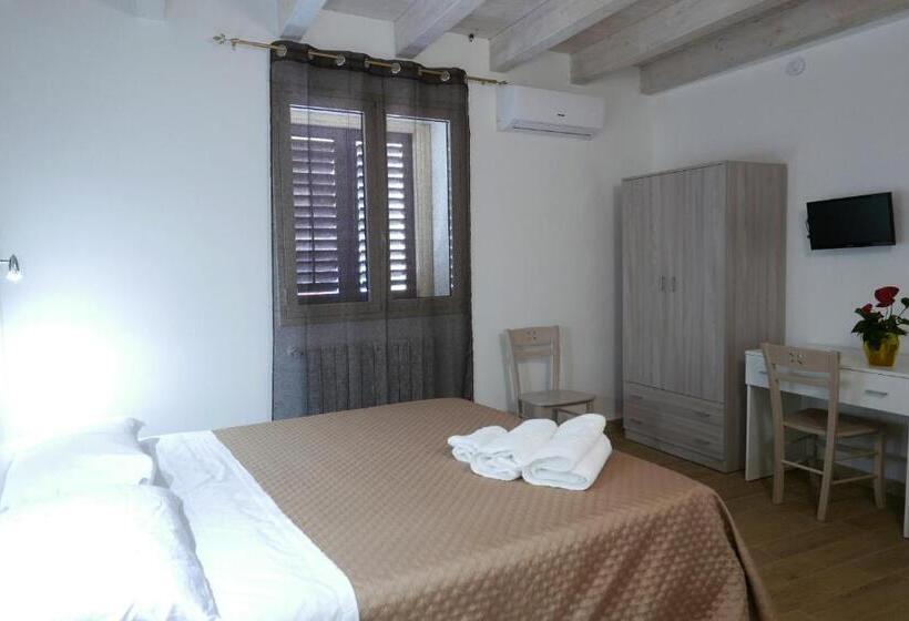 اتاق استاندارد, Opera Boutique Rooms