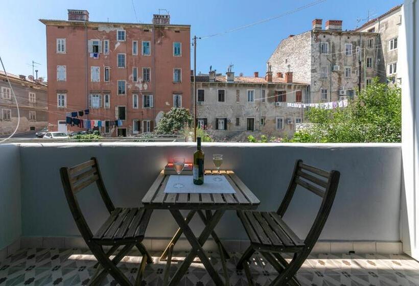 اتاق سوپریور با چشم‌انداز باغ, La Preziosa Rooms