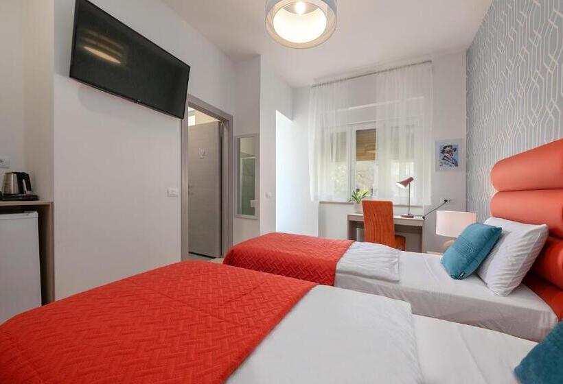 اتاق سوپریور با چشم‌انداز باغ, La Preziosa Rooms