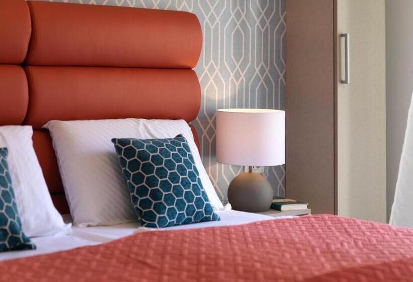 اتاق سوپریور با چشم‌انداز باغ, La Preziosa Rooms