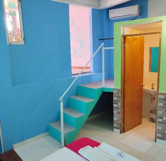 اتاق استاندارد با بالکن و چشم‌انداز دریا, Tayrona Colors Hostel