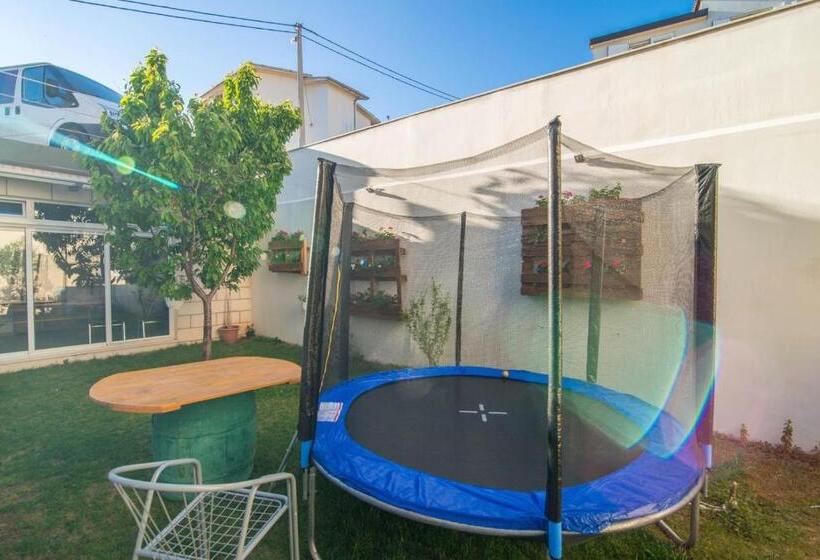 آپارتمان 1 خوابه, Apartments Cihorich