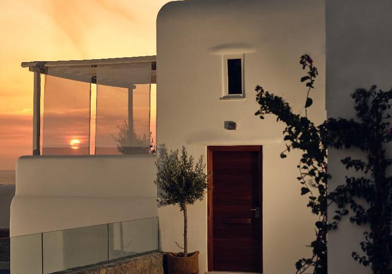 سوییت با چشم‌انداز دریا, αrcs Suites & Residences