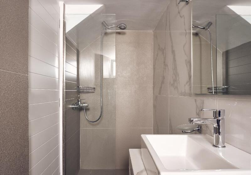 سوییت با چشم‌انداز دریا, αrcs Suites & Residences
