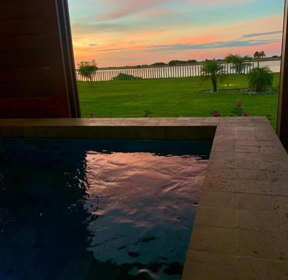 Deluxe Suite Sea View, Vila Ybytu Eco Resort
