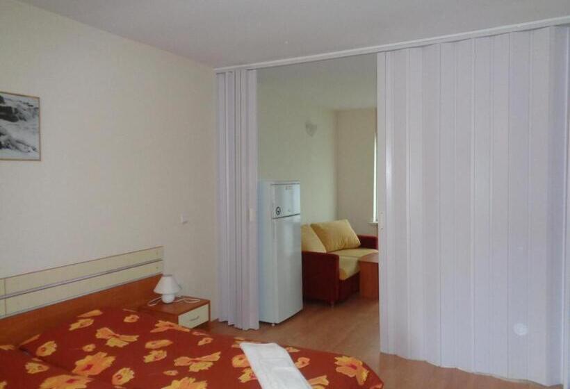 استودیو استاندارد با چشم‌انداز, Eagle Rock Holiday Apartments
