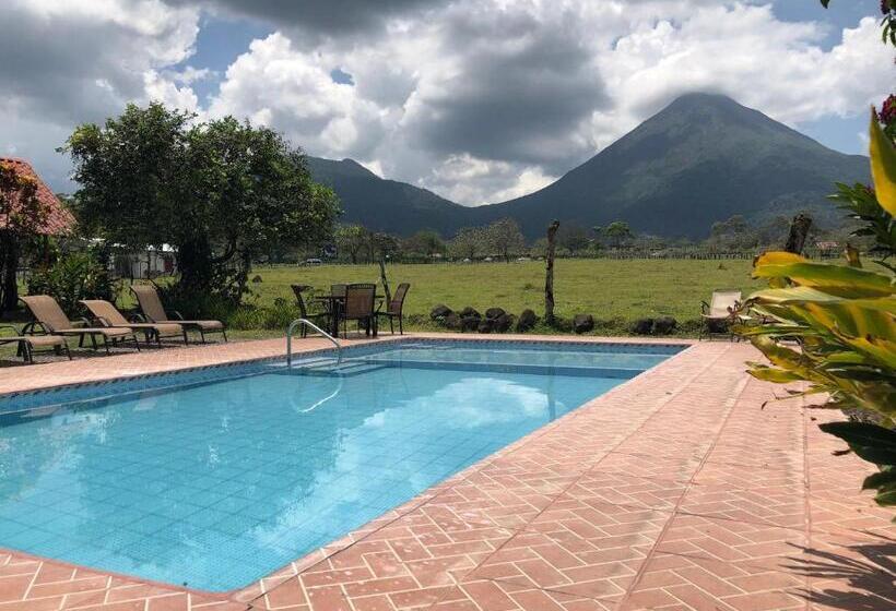 Comfort room with balcony, Villas Vista Arenal