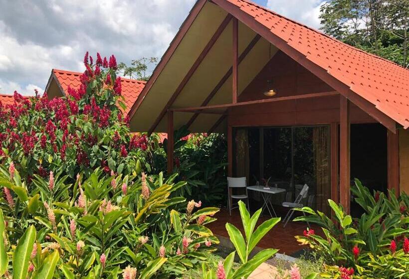 Comfort room with balcony, Villas Vista Arenal