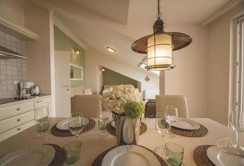 آپارتمان 1 خوابه با چشم‌انداز دریا, Luxury Apartments Villa Luce
