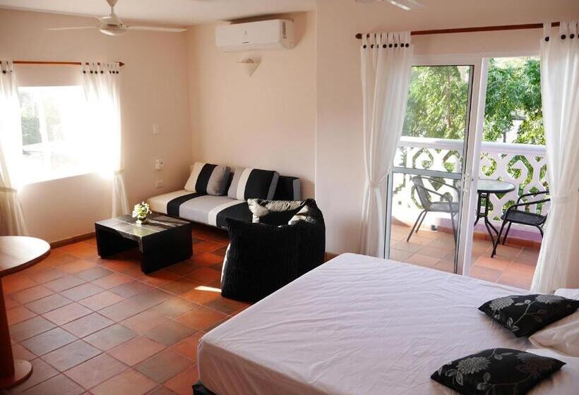 اتاق لوکس با بالکن, Casa Bella Mya