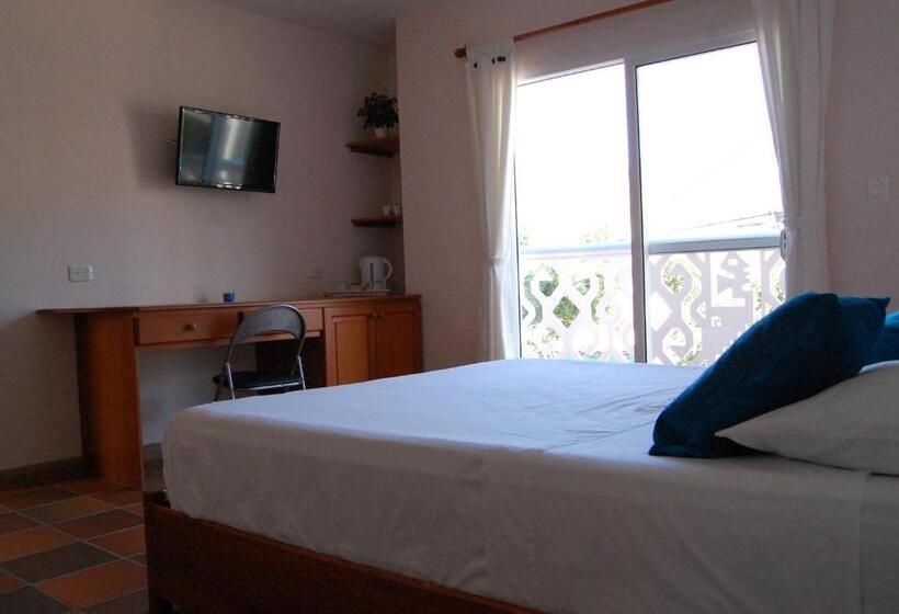 اتاق لوکس با بالکن, Casa Bella Mya