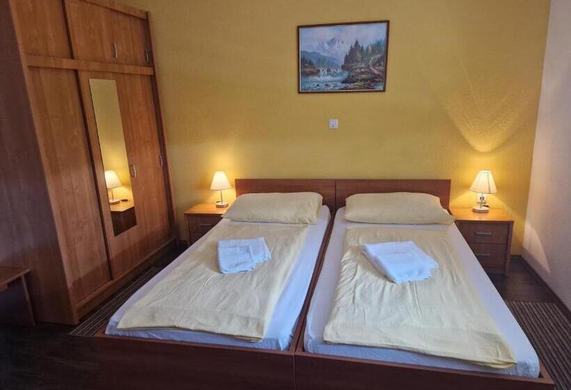 اتاق استاندارد, Plitvice Palace