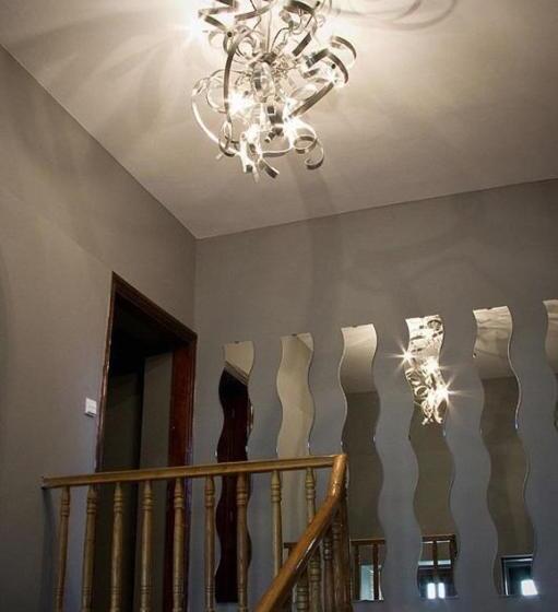 اتاق استاندارد با تخت‌های تاشو, 4 Couples & 4 Friends Hostel