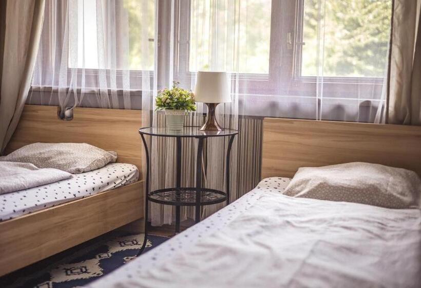 Standard room with outdoor bath, 4 Couples & 4 Friends Hostel