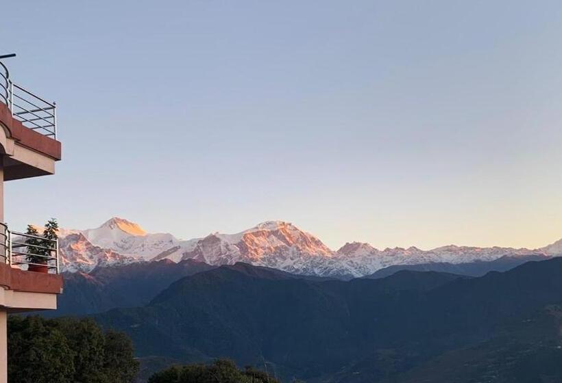 اتاق خانوادگی, Pristine Himalaya