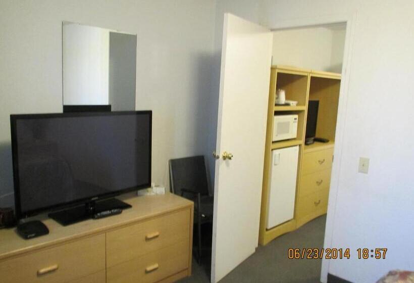 سوئیت 2 خوابه, Lazy J Motel