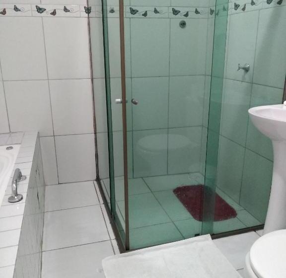 اتاق استاندارد سه نفره, Suites Sao Francisco