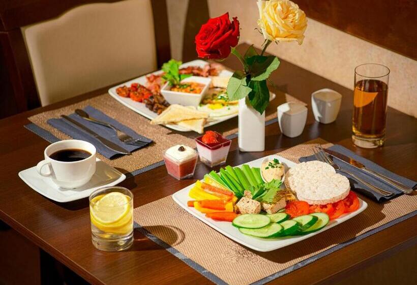 اتاق استاندارد سه نفره, Aparthotel Grodzka 21
