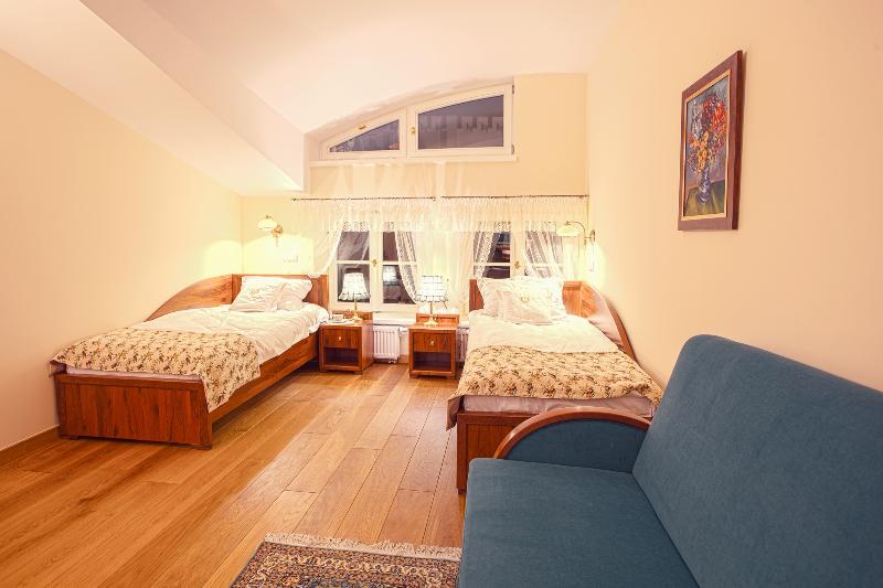 اتاق استاندارد سه نفره, Aparthotel Grodzka 21