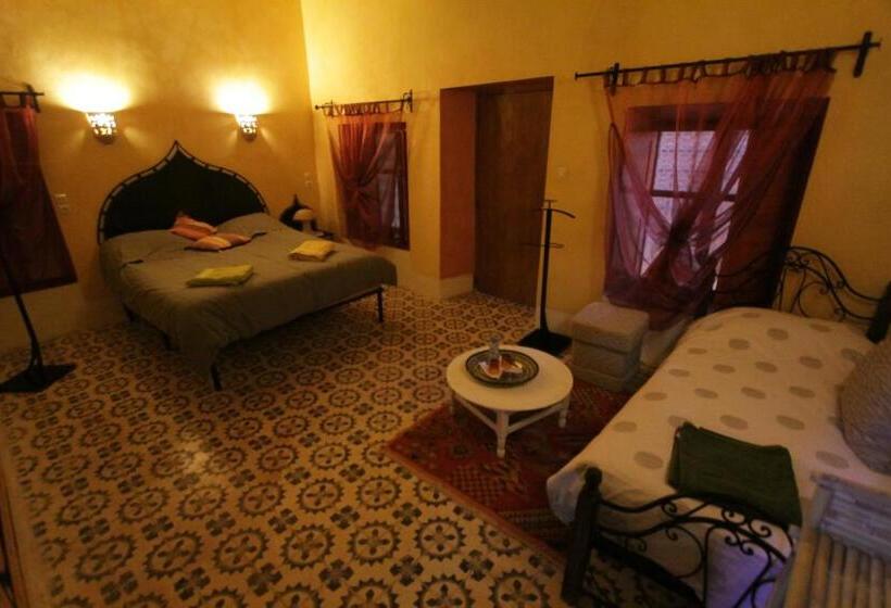 اتاق استاندارد سه نفره, Kasbah 123 Soleil