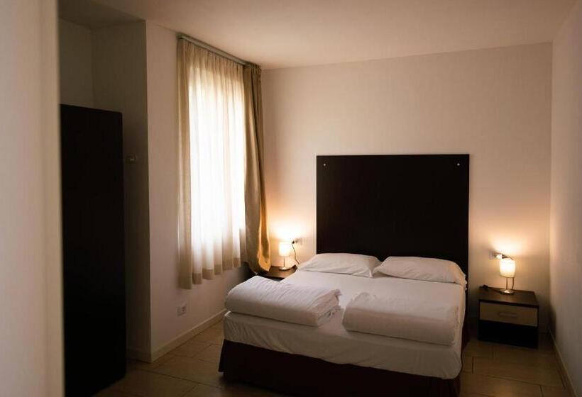 آپارتمان 1 خوابه با چشم‌انداز, La Chioma Di Berenice Garda Residence