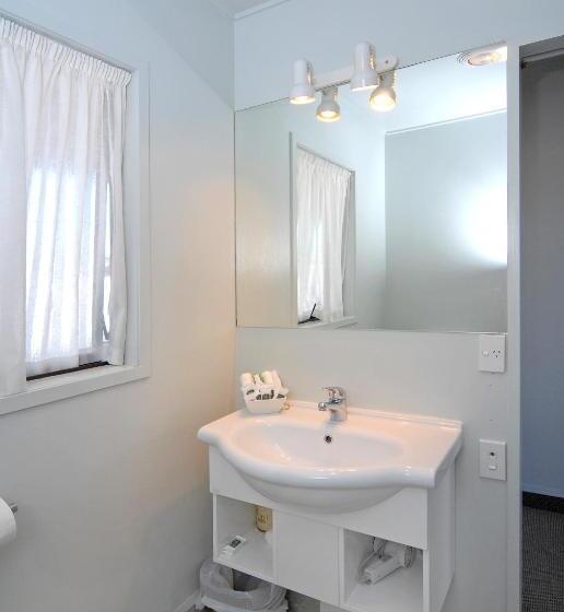 آپارتمان 1 خوابه, Edgewater Motor Lodge