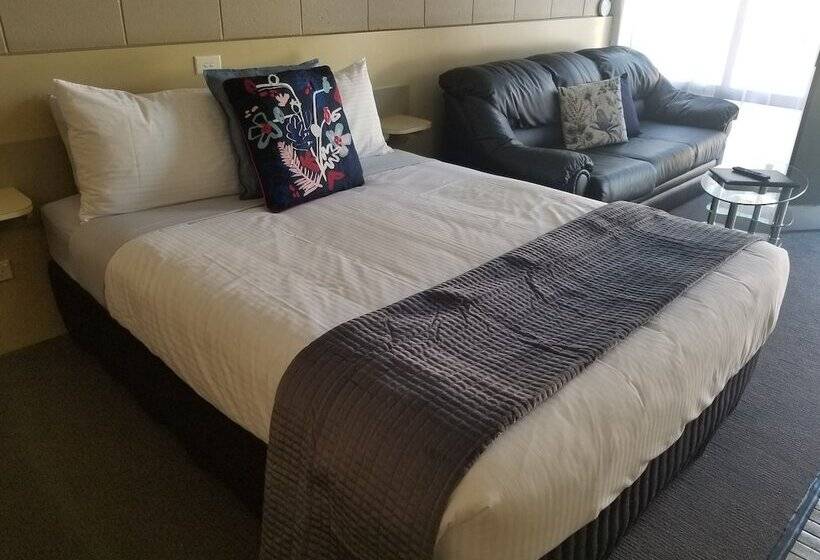 اتاق لوکس, Sandbar Motel