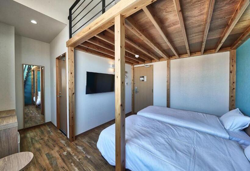اتاق استاندارد چهار تخته, Cabin&hotel Retime