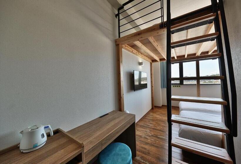 اتاق استاندارد چهار تخته, Cabin&hotel Retime