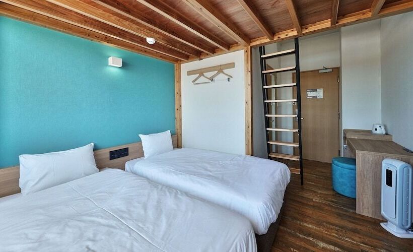 اتاق استاندارد چهار تخته, Cabin&hotel Retime