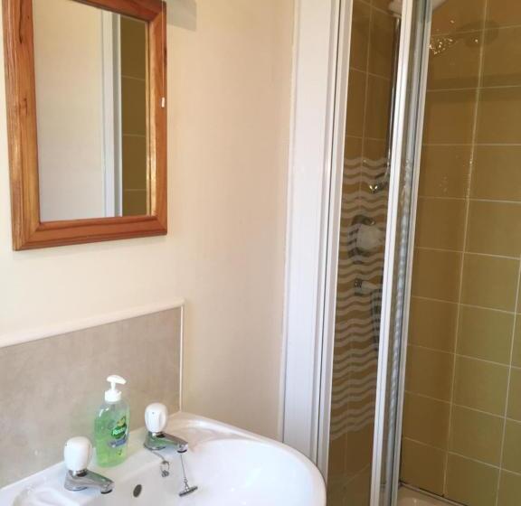 اتاق استاندارد با چشم‌انداز دریا, Carrick House B&b