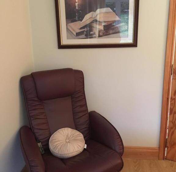 اتاق استاندارد, Carrick House B&b