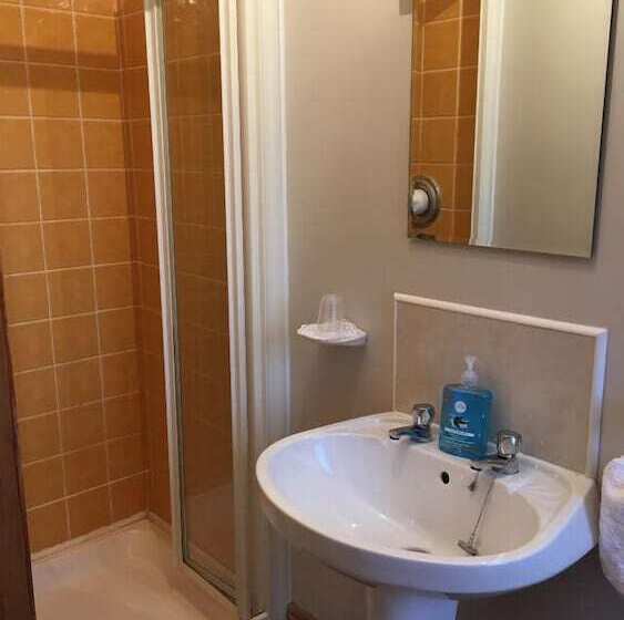 اتاق استاندارد, Carrick House B&b