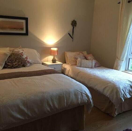 اتاق استاندارد, Carrick House B&b